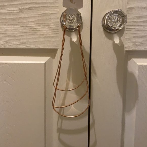 Rose Gold Necklace - Picture 3 of 4